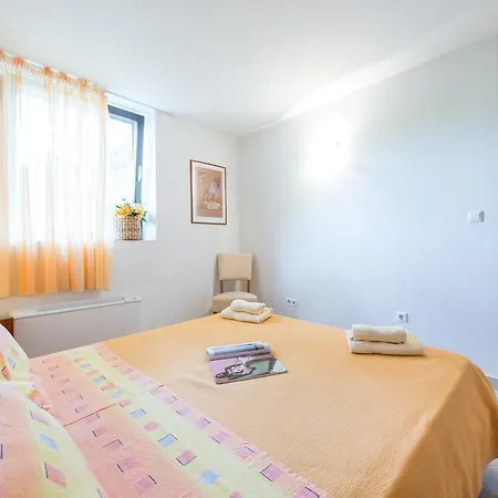 Apartman Gorgeous Dora Cavtat