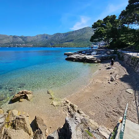Gorgeous Dora Apartment Cavtat