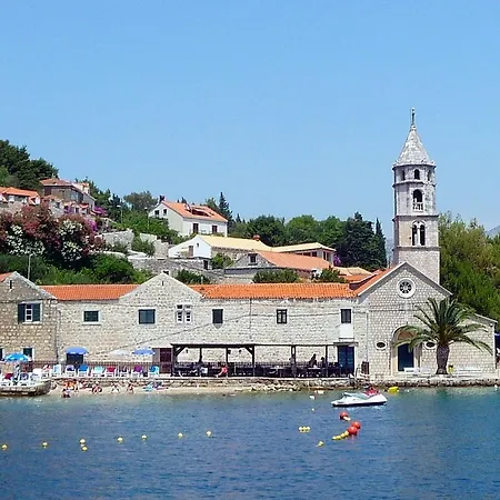 Gorgeous Dora Apartment Cavtat