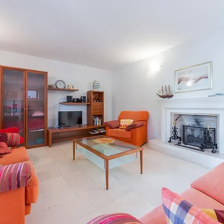 Gorgeous Dora Apartamento Cavtat