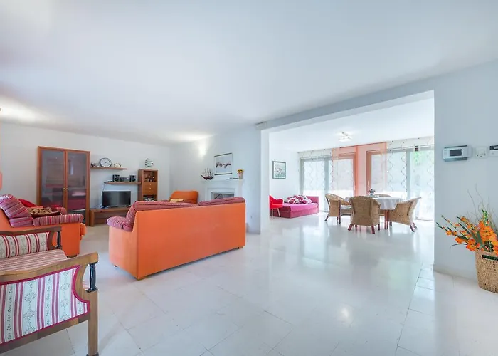 Gorgeous Dora 公寓